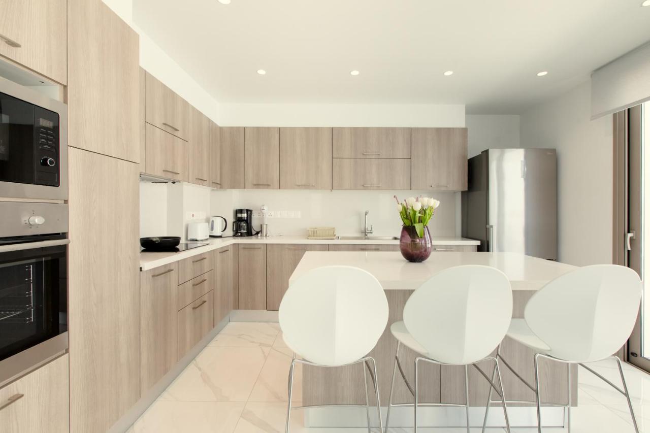 Palm Tree Villas Livadhia Luaran gambar