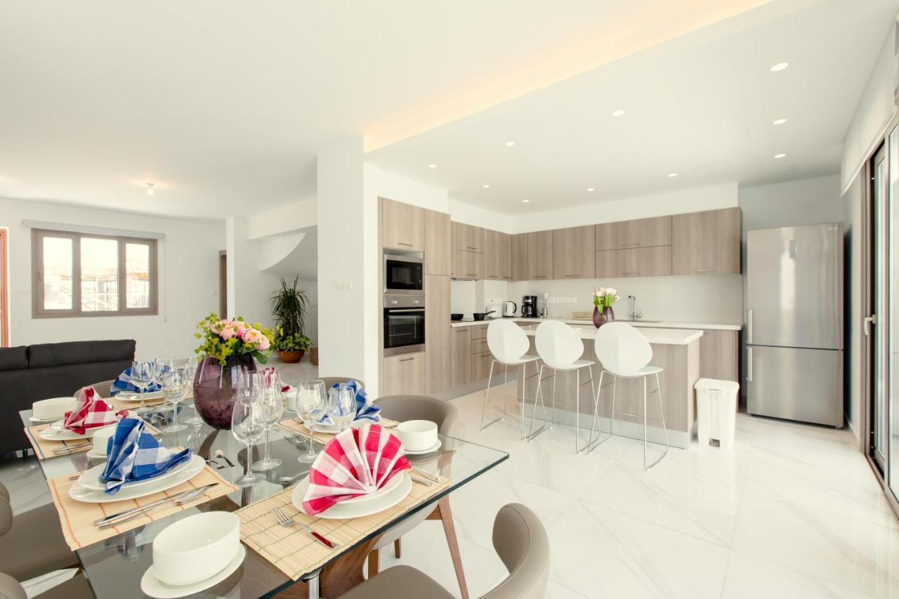 Palm Tree Villas Livadhia Luaran gambar