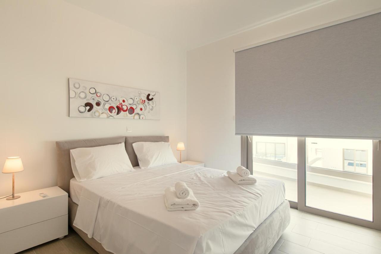 Palm Tree Villas Livadhia Luaran gambar