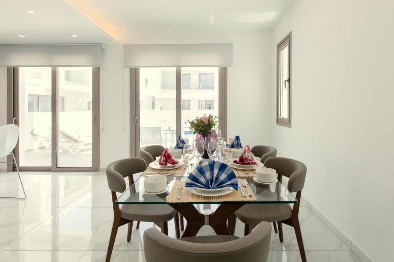 Palm Tree Villas Livadhia Luaran gambar